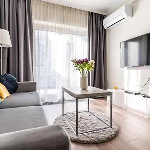  Apartament Mennica By Golden Polska